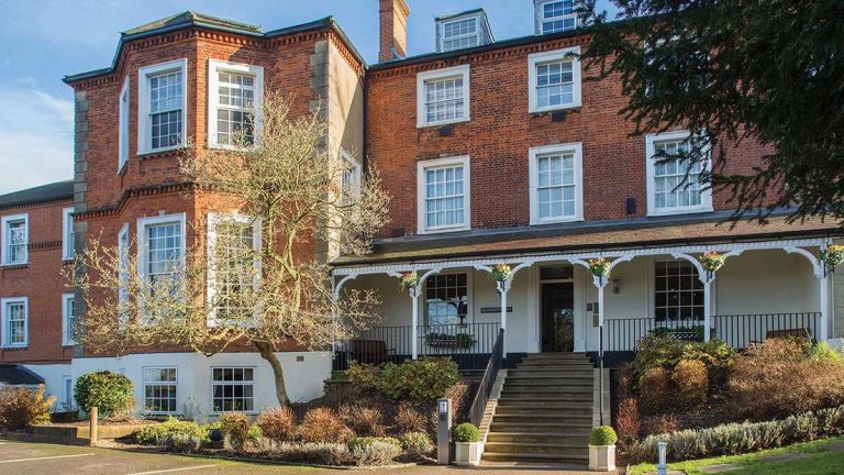 BRANDSHATCH PLACE HOTEL & SPA